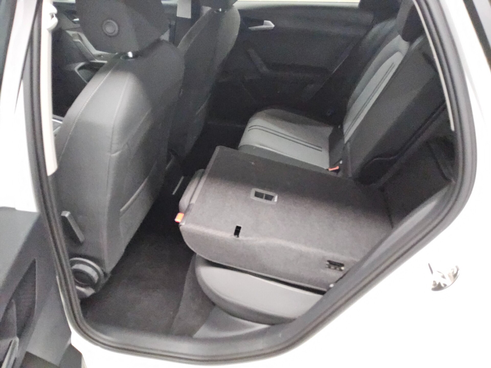 Seat Leon Sportstourer 2.0 TDI Style LED PDC Tempomat 13