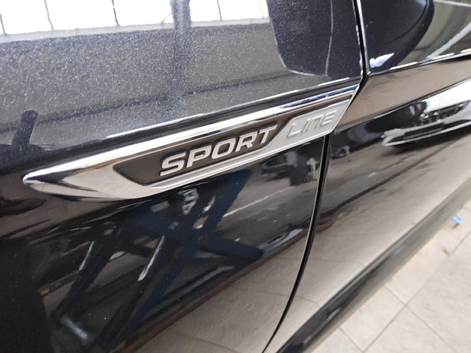 Skoda Karoq 2.0 TDI 4x4 SportLine Navi LED vc RFK ACC 12