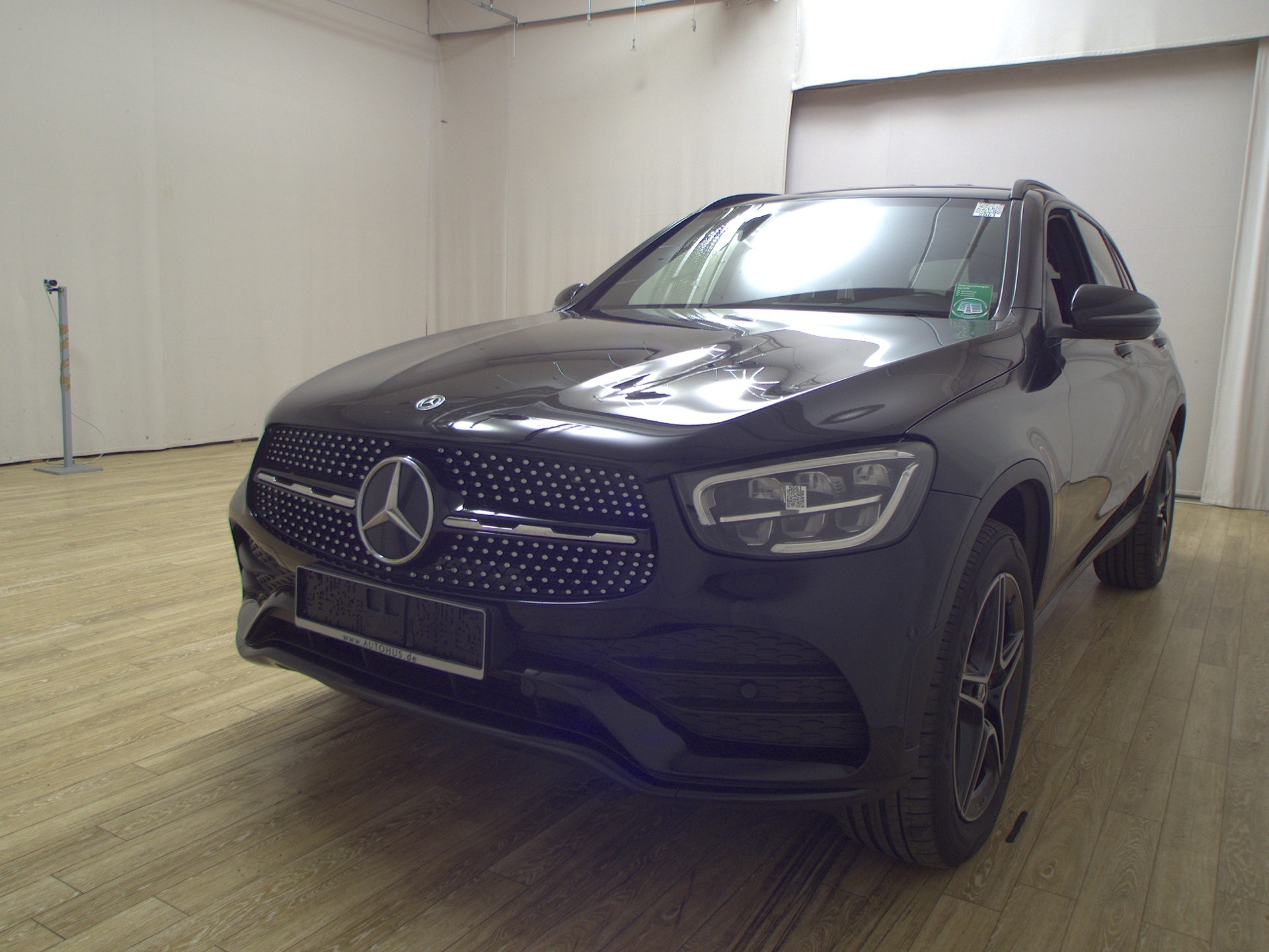 Mercedes-Benz GLC 300 de 4M AMG-Line Navi LED Night RfK AHK 2