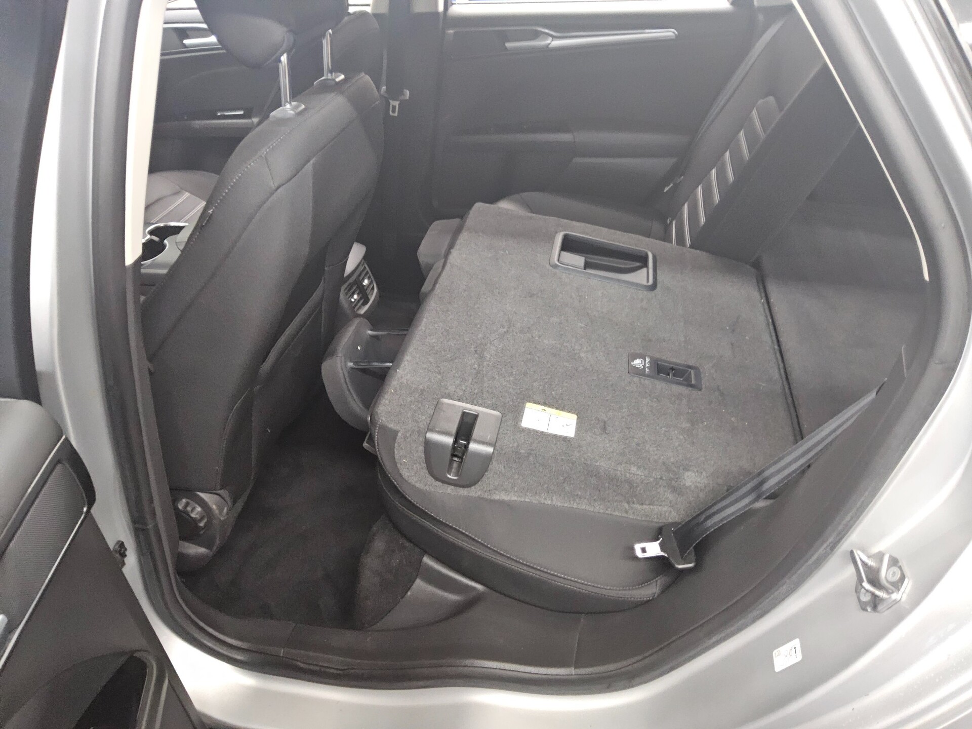 Ford Mondeo Turnier 2.0 EB Trend Navi Shz RFK PDC 12