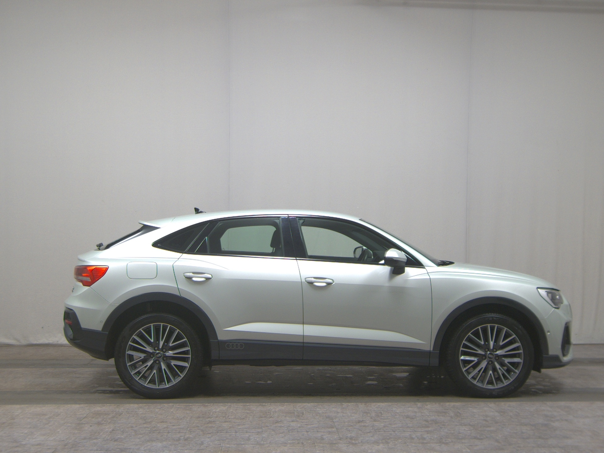 Audi Q3 Sportback 35 TDI Qu. S-Line T-Leder Navi LED