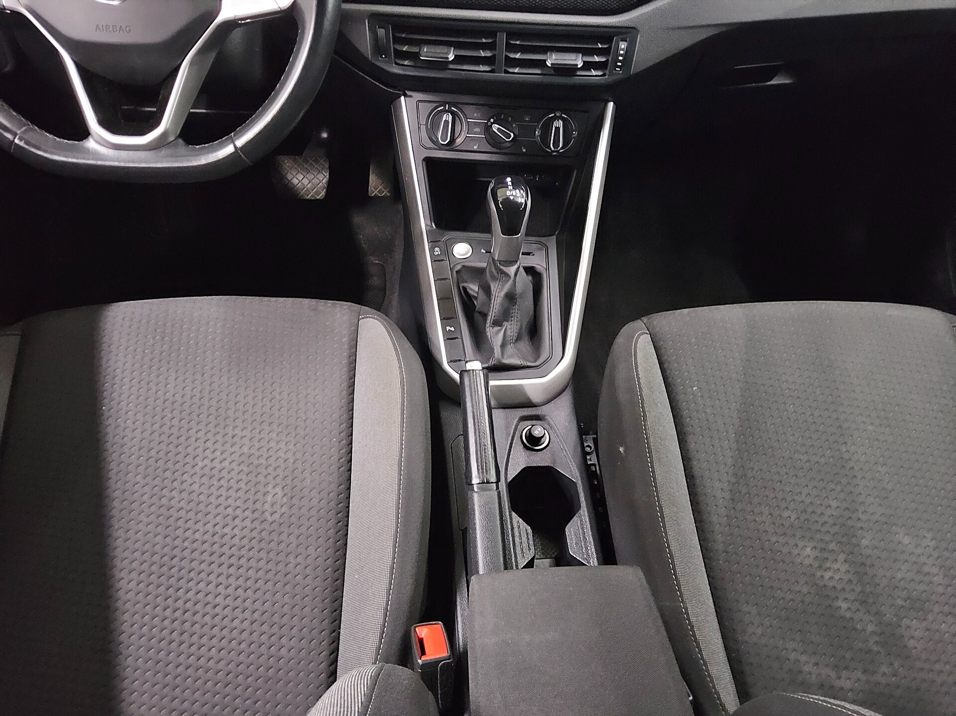 Volkswagen Polo 1.0 TSI Life Navi LED AID PDC Shz 6