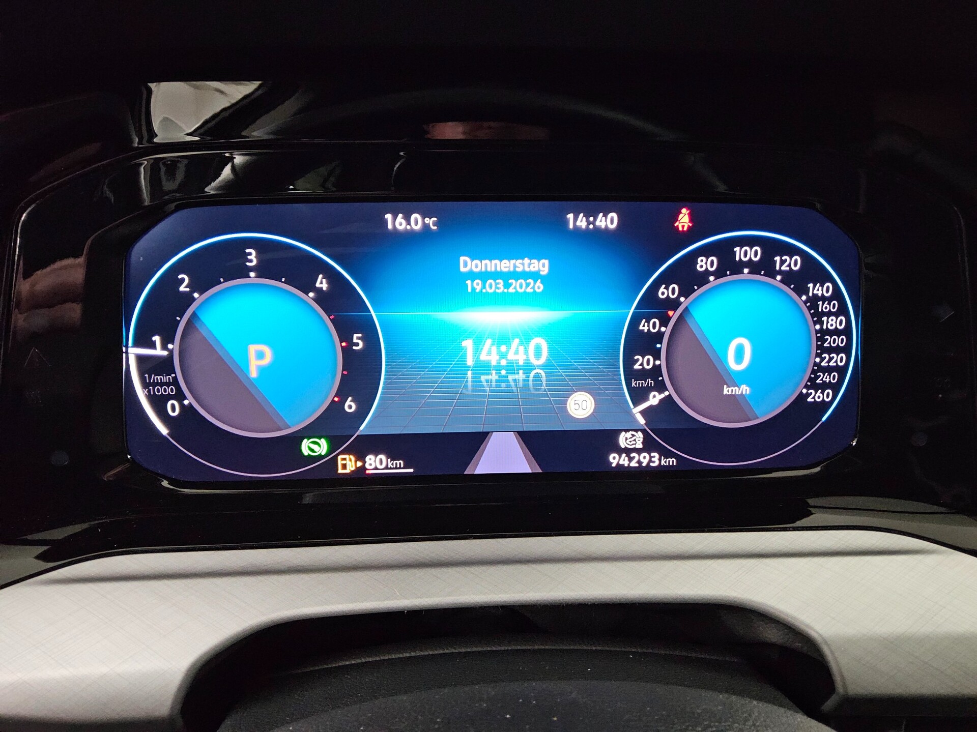 Volkswagen Golf-8 Var. 2.0 TDI Life Navi LED AID ACC Shz 8