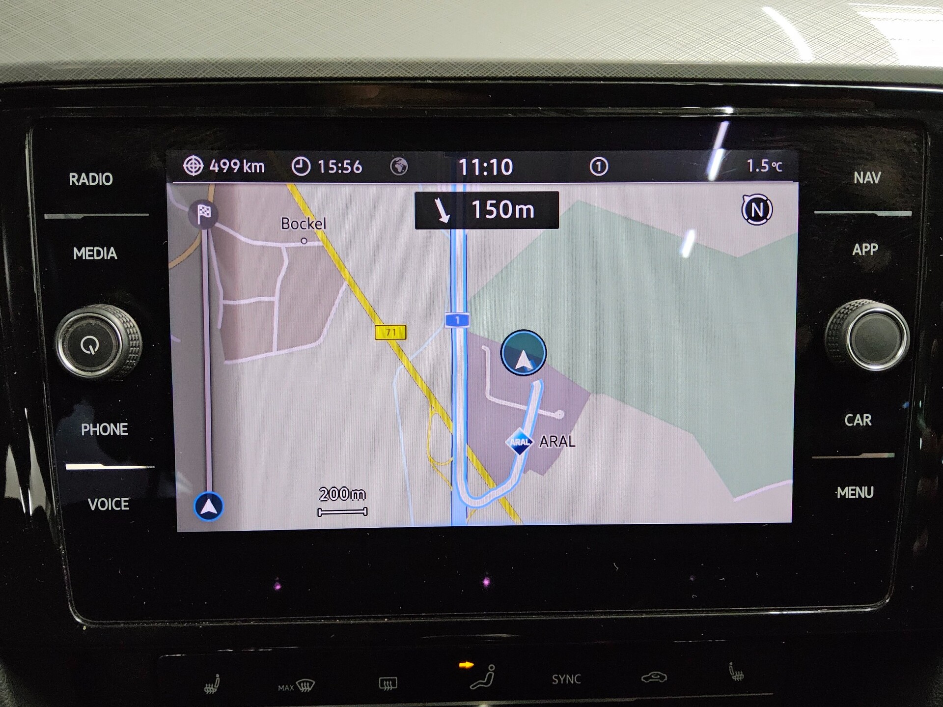 Volkswagen Passat Var. 2.0 TDI Business Navi LED Pano RFK 7