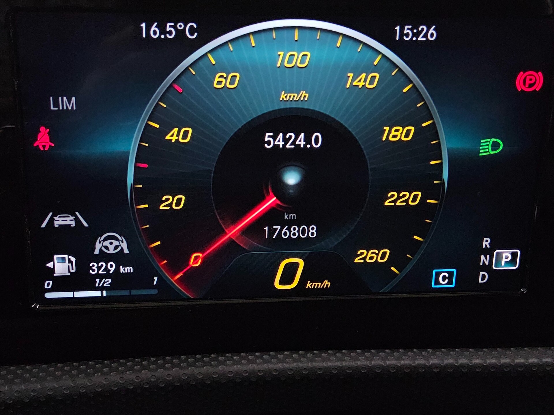 Mercedes-Benz CLA 200 SB d Progressive Navi LED Leder RFK Pano 8