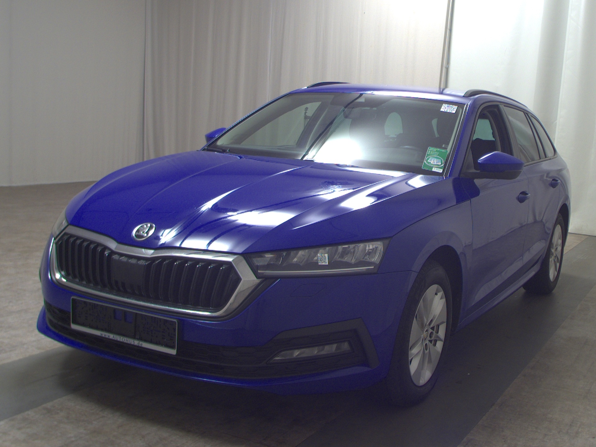 Skoda Octavia Kombi 2.0 TDI Ambition Navi LED virtual 2