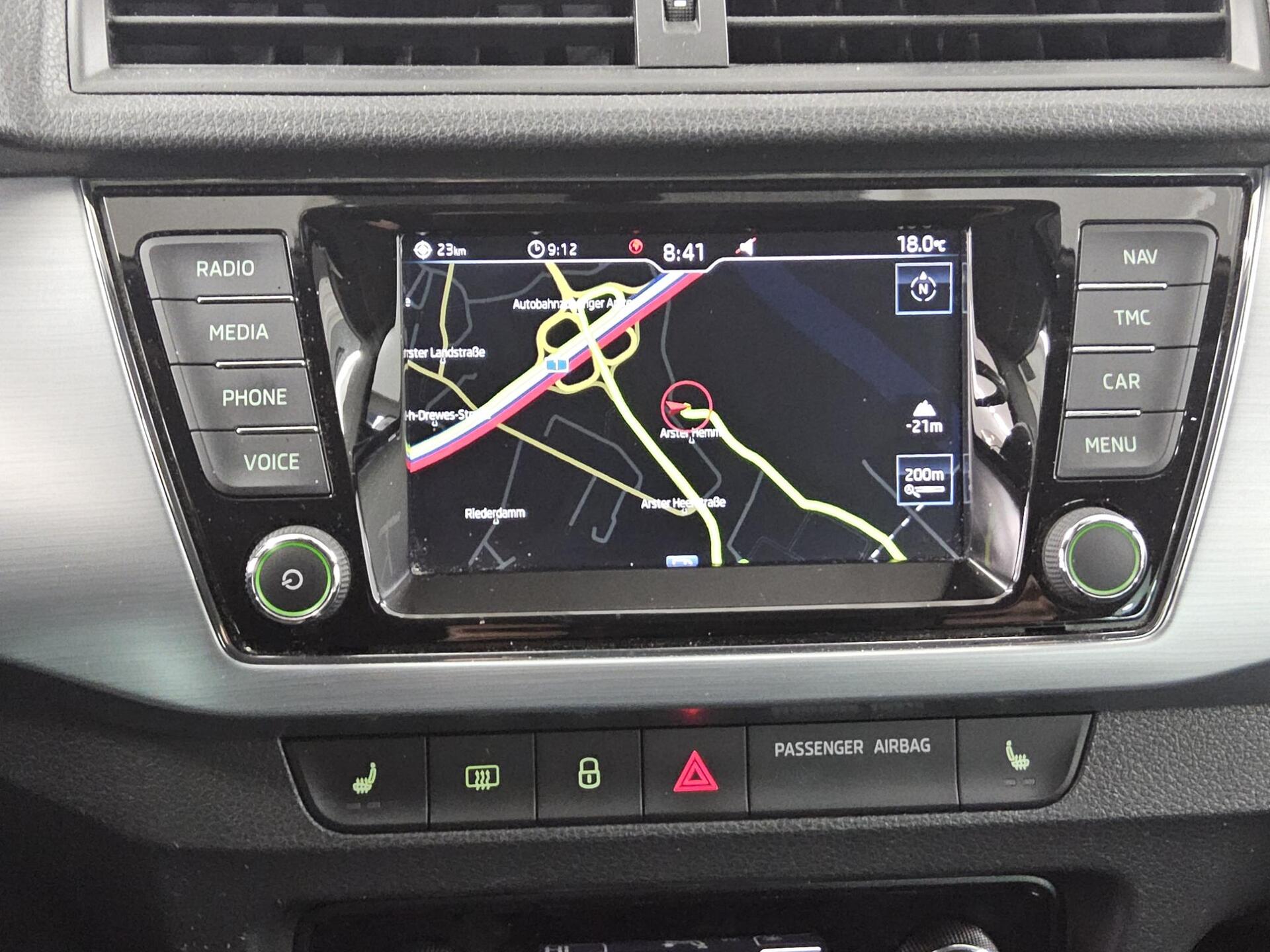 Skoda Fabia Kombi 1.0 TSI Ambition Navi PDC Tempomat 7