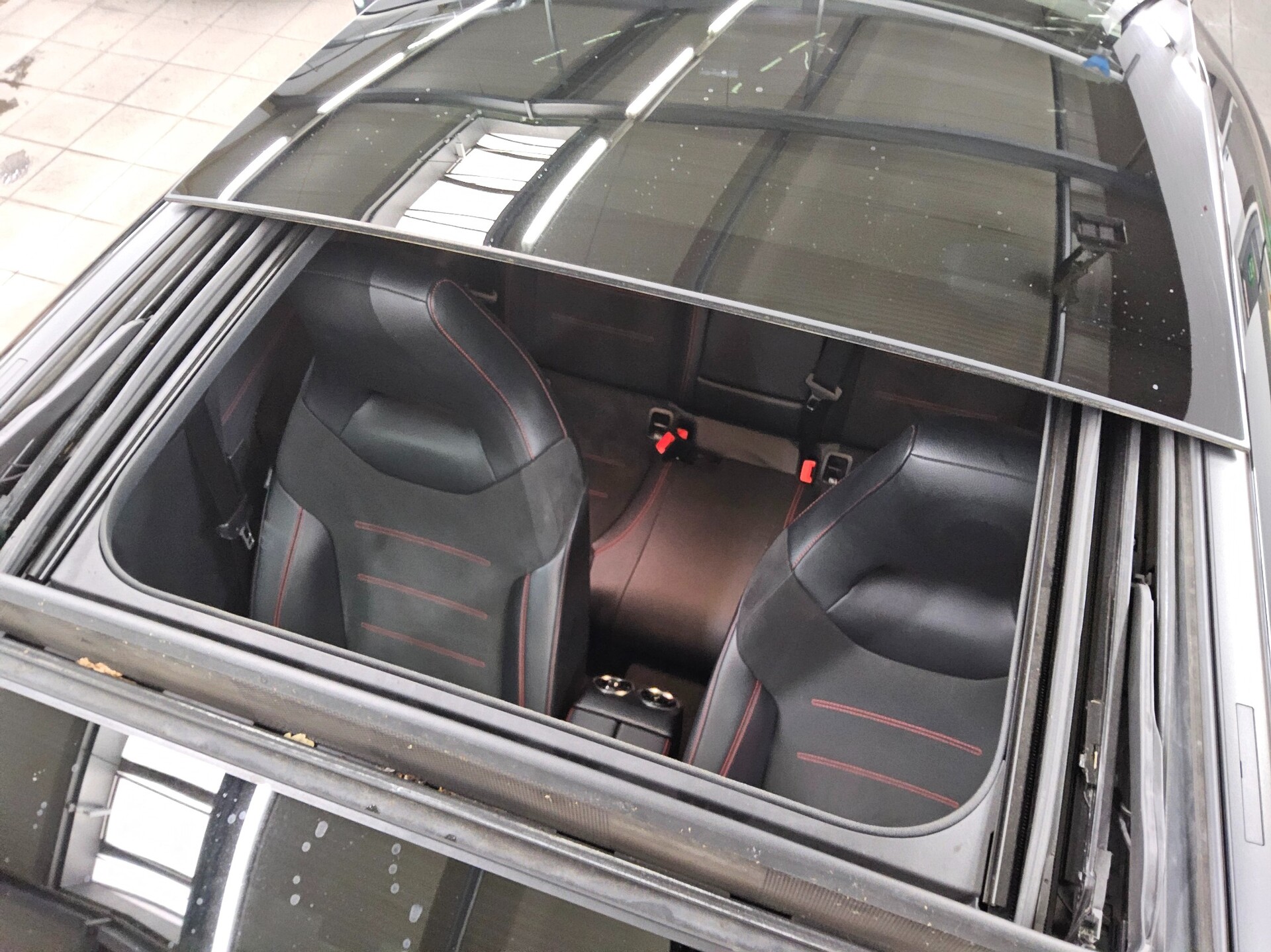 Mercedes-Benz CLA 200 AMG-Line Night Navi MB-LED Pano Memory 12