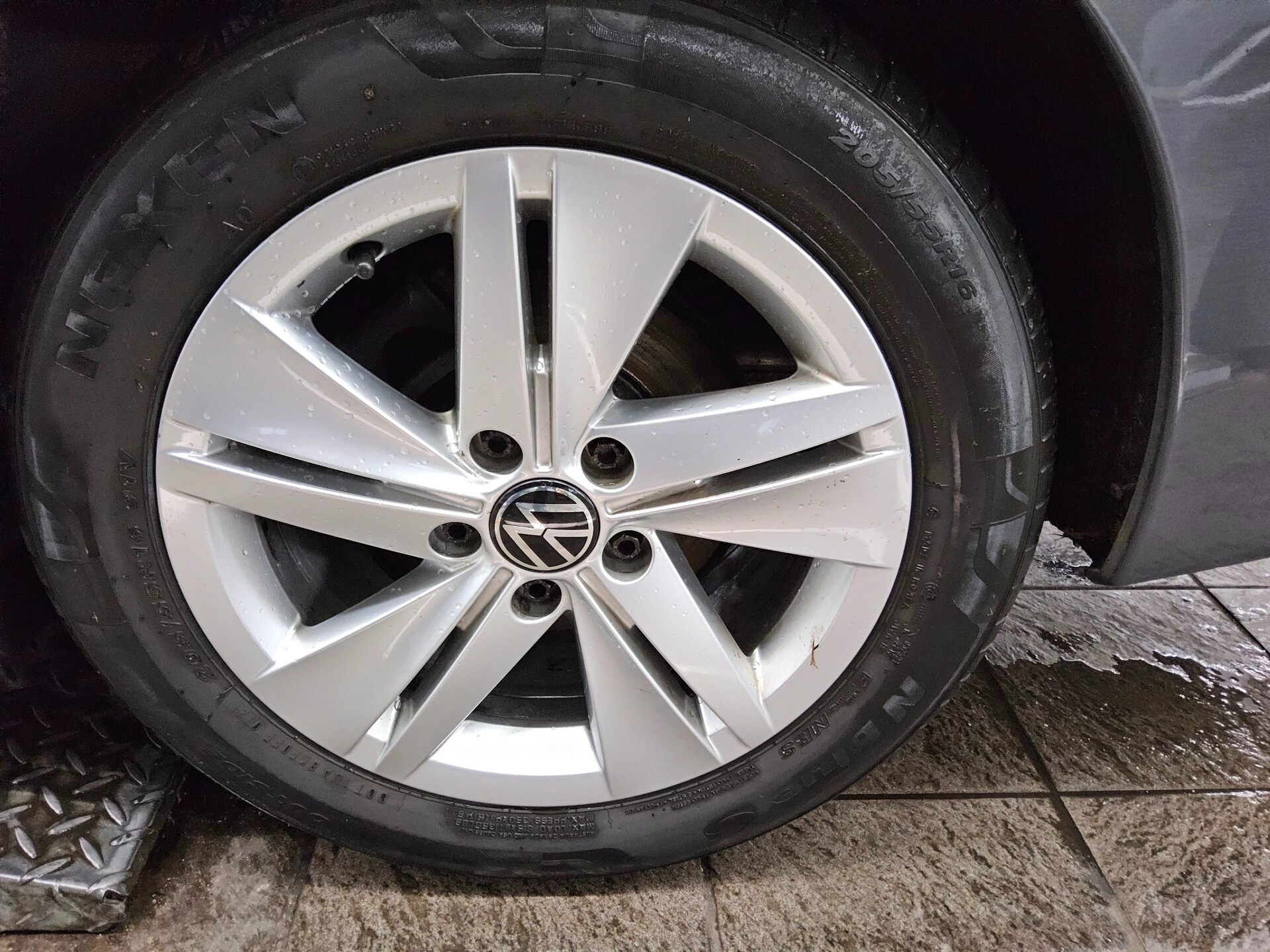 Volkswagen Golf-8 Var. 2.0 TDI Life Navi LED DC ACC PDC SHZ 11