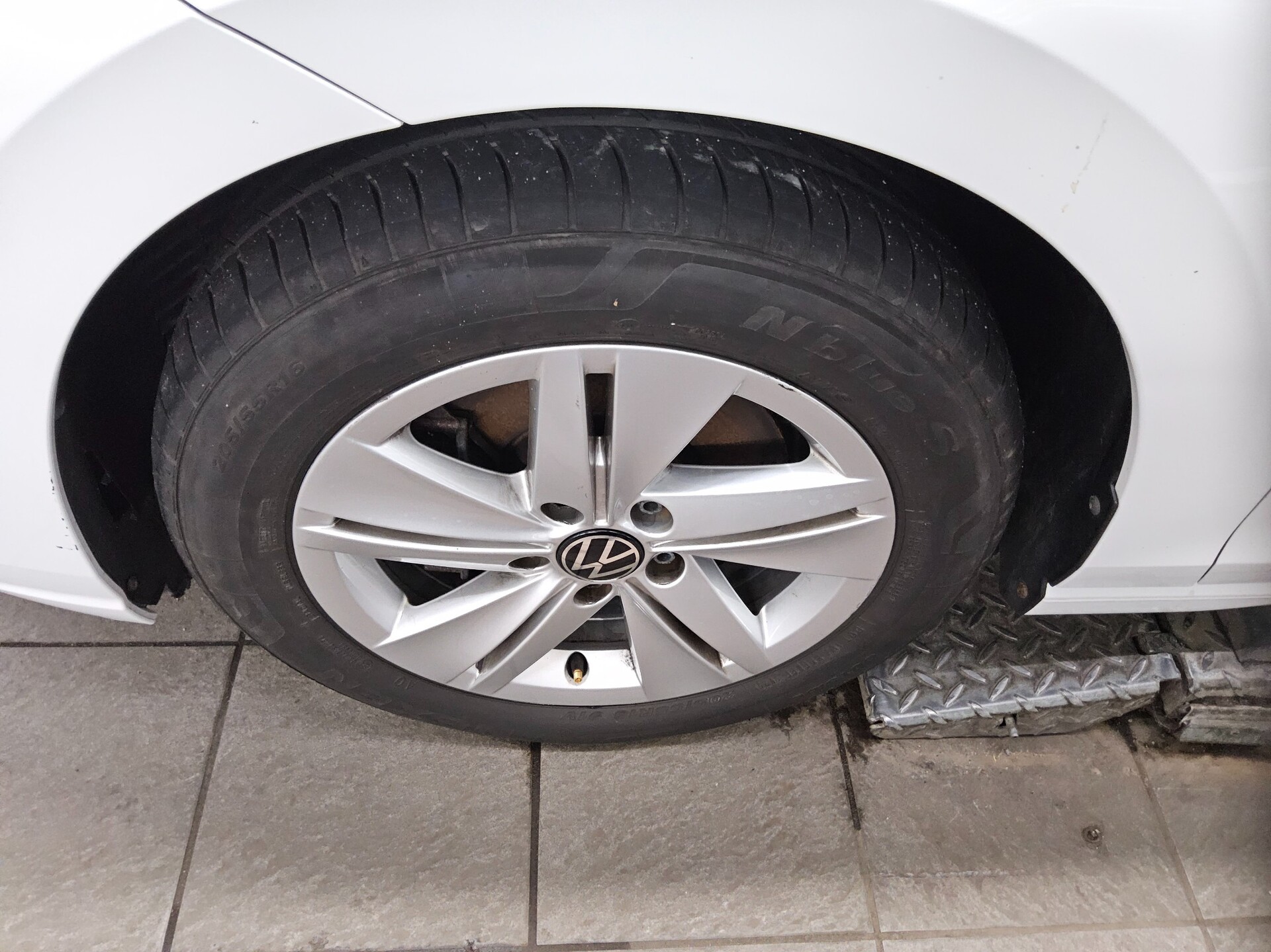 Volkswagen Golf-8 Var. 2.0 TDI Life Navi LED DC ACC PDC Shz 11