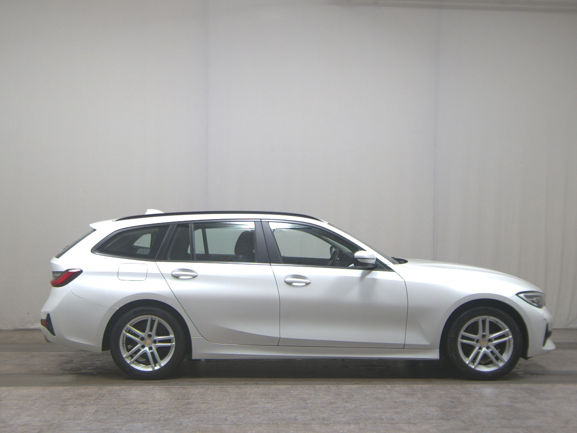 BMW 320dA Touring Advantage Navi LED PDC