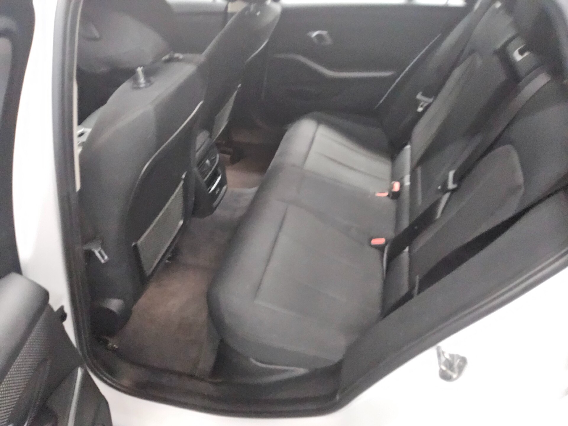 BMW 320dA Touring Advantage Navi LED PDC 12