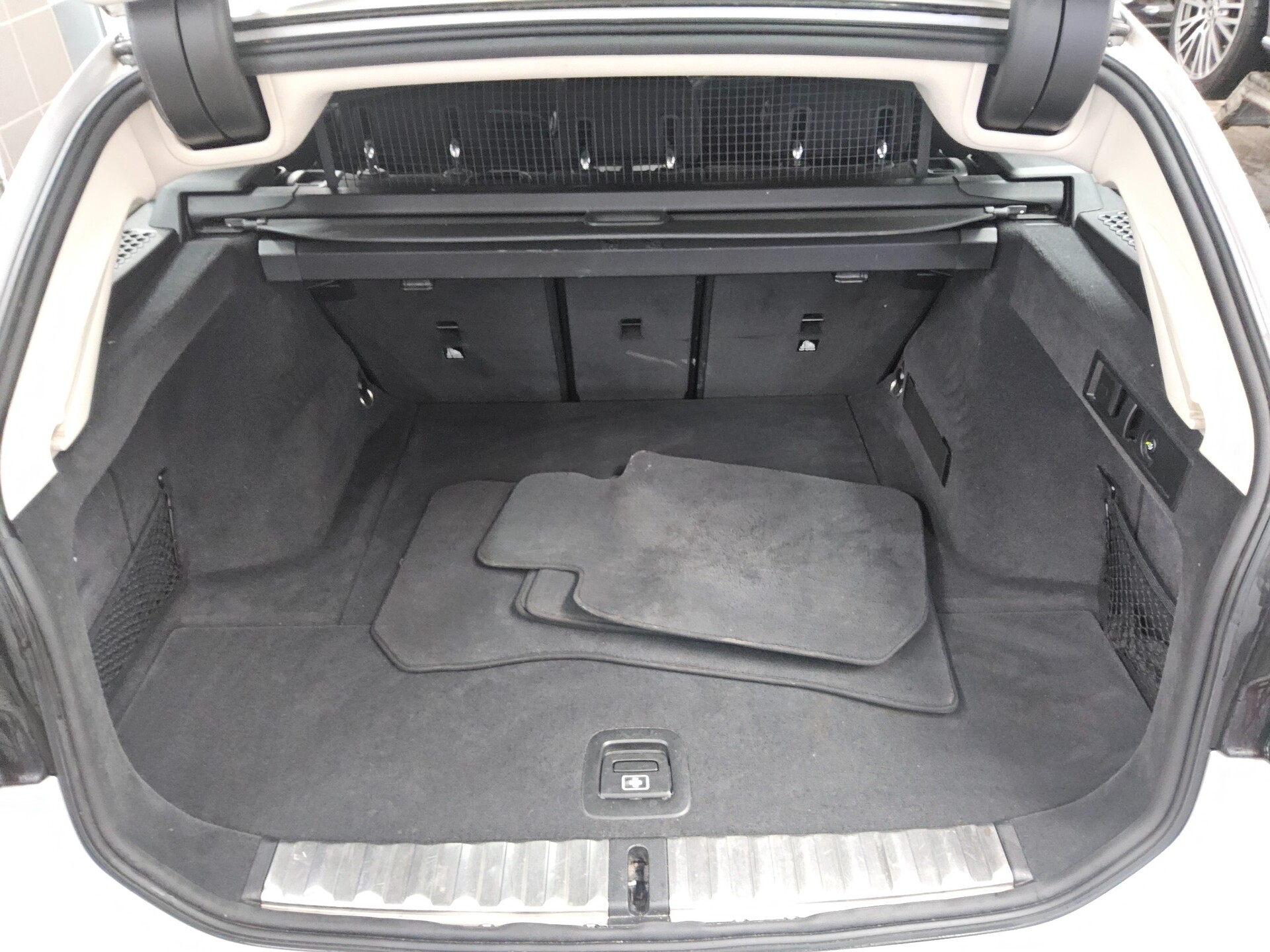 BMW 320dA Touring Advantage Navi LED PDC 11