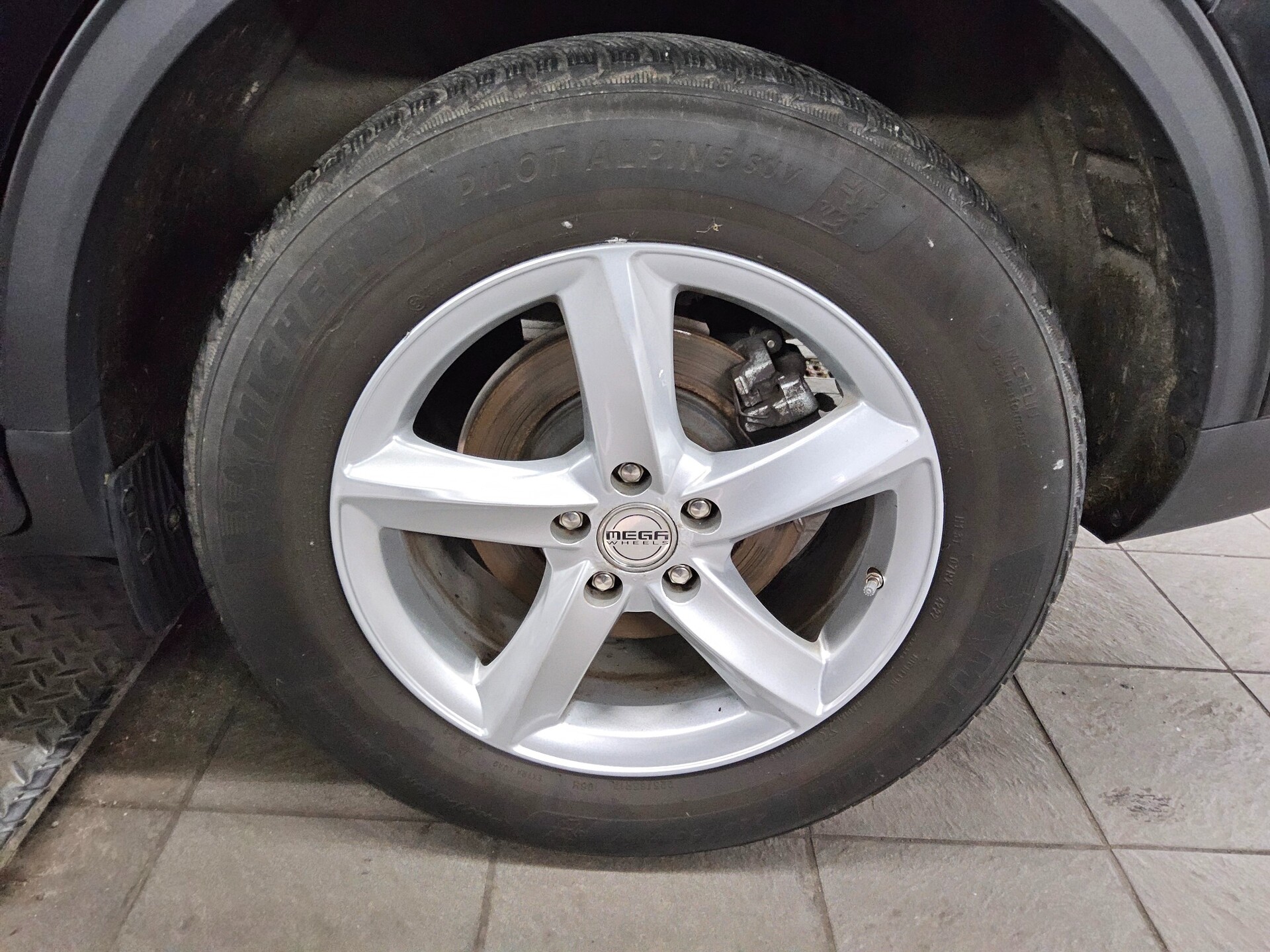 Ford Kuga 1.5 EB Titanium X Navi DigiTacho LED AHK 11