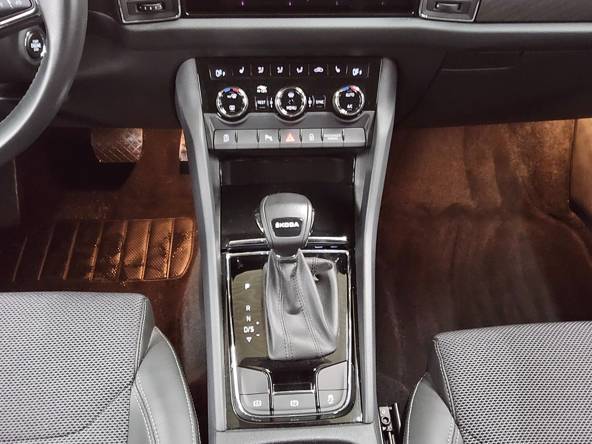 Skoda Kodiaq 2.0 TDI Style T-Leder Navi LED vc RfK ACC 6