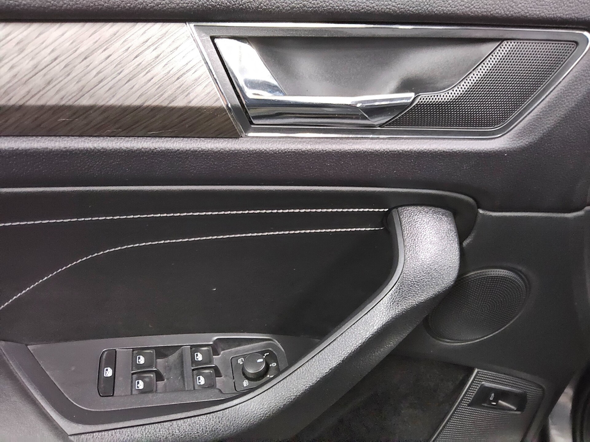 Skoda Kodiaq 2.0 TDI Style T-Leder Navi LED vc RfK ACC 10