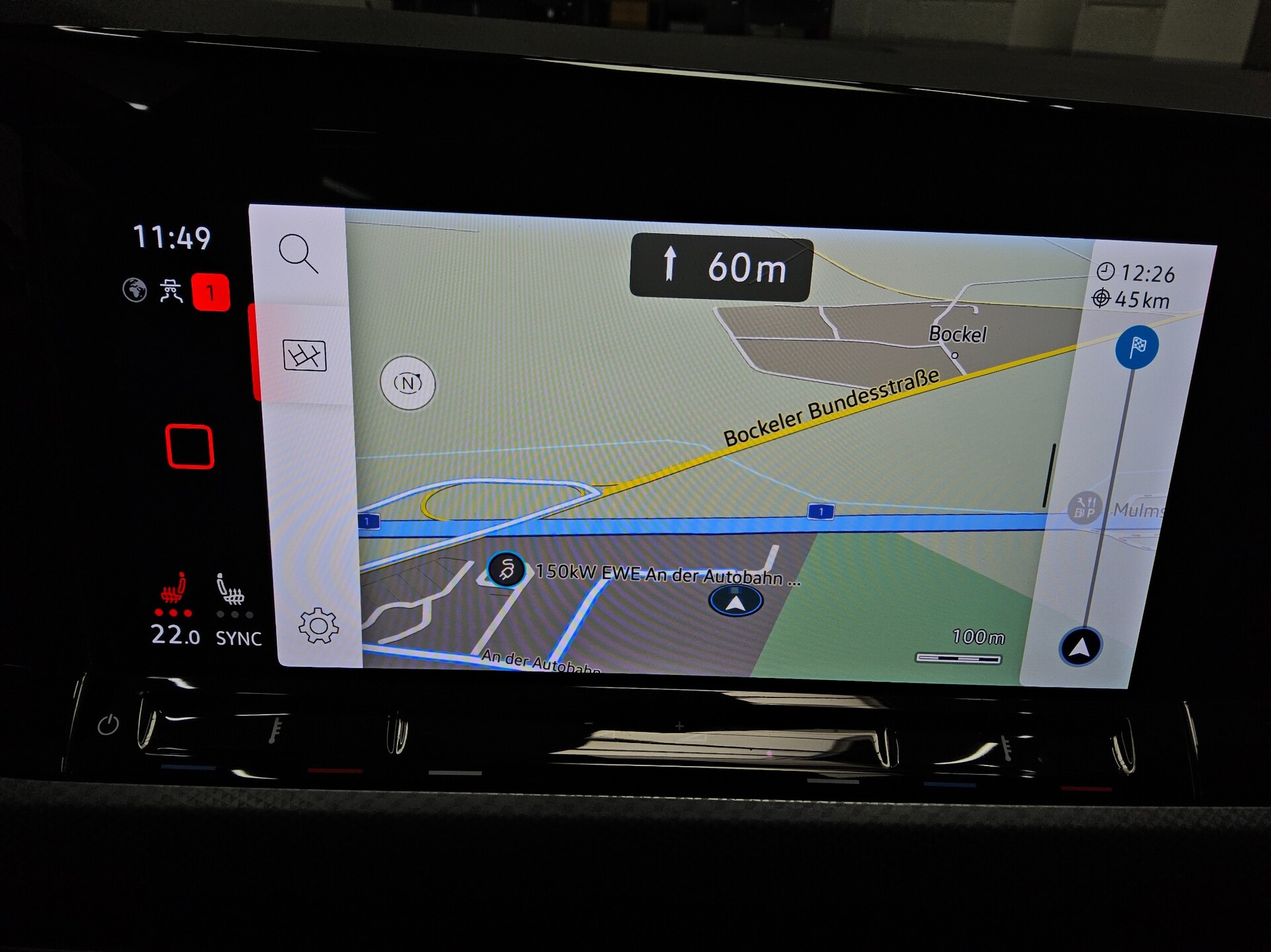 Volkswagen Golf-8 1.5 TSI Active Navi LED+ DC HuD RfK StHzg 7