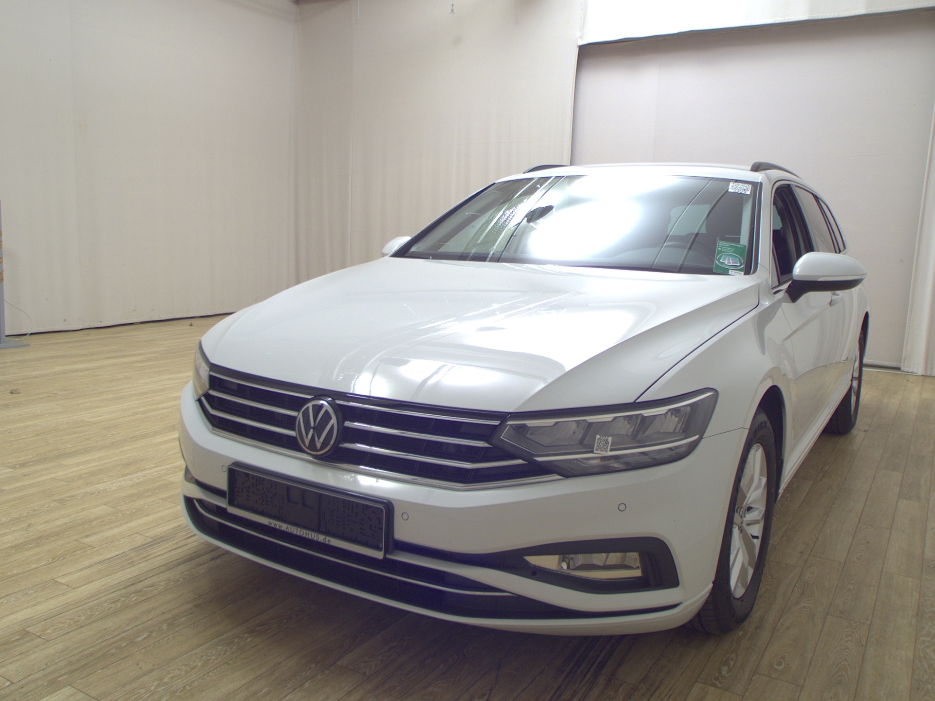 Volkswagen Passat Var. 2.0 TDI Business Navi LED RfK ACC 2