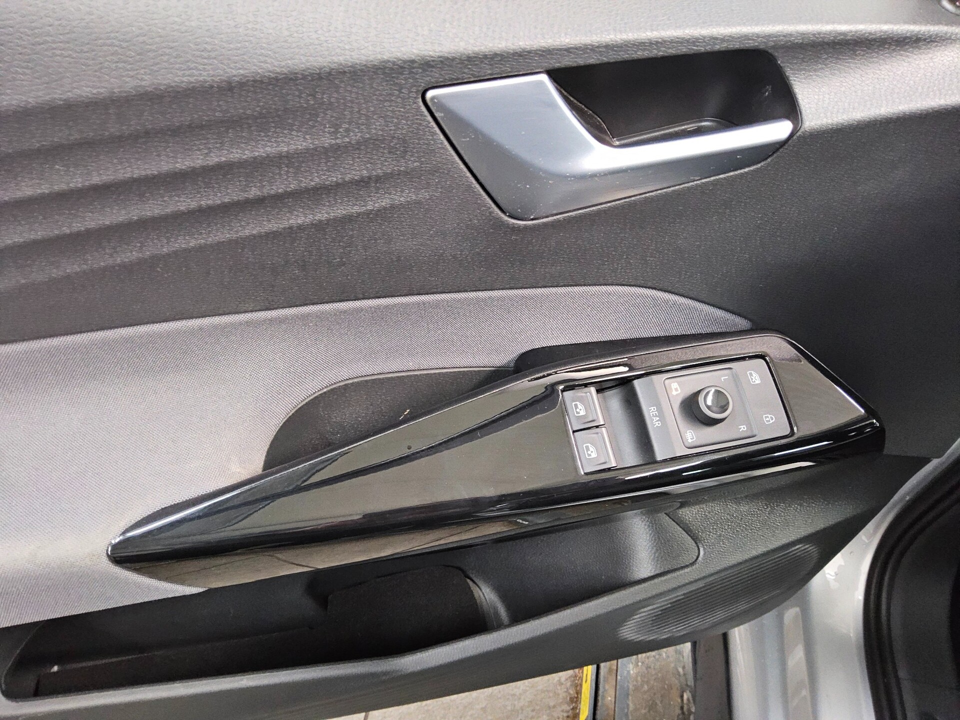 Volkswagen ID.3 Pro Performance Navi LED ACC PDC Shz Klima 10