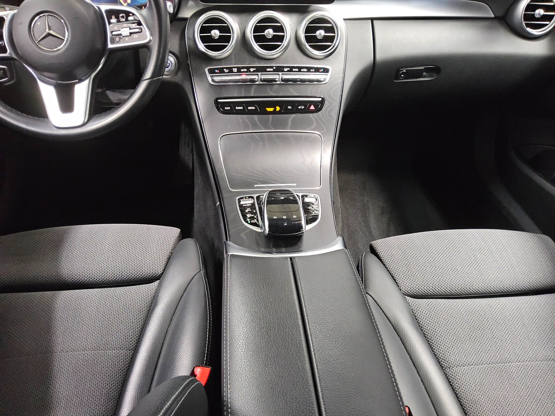 Mercedes-Benz C 220 T d Avantgarde Navi Widescreen Burmester 6