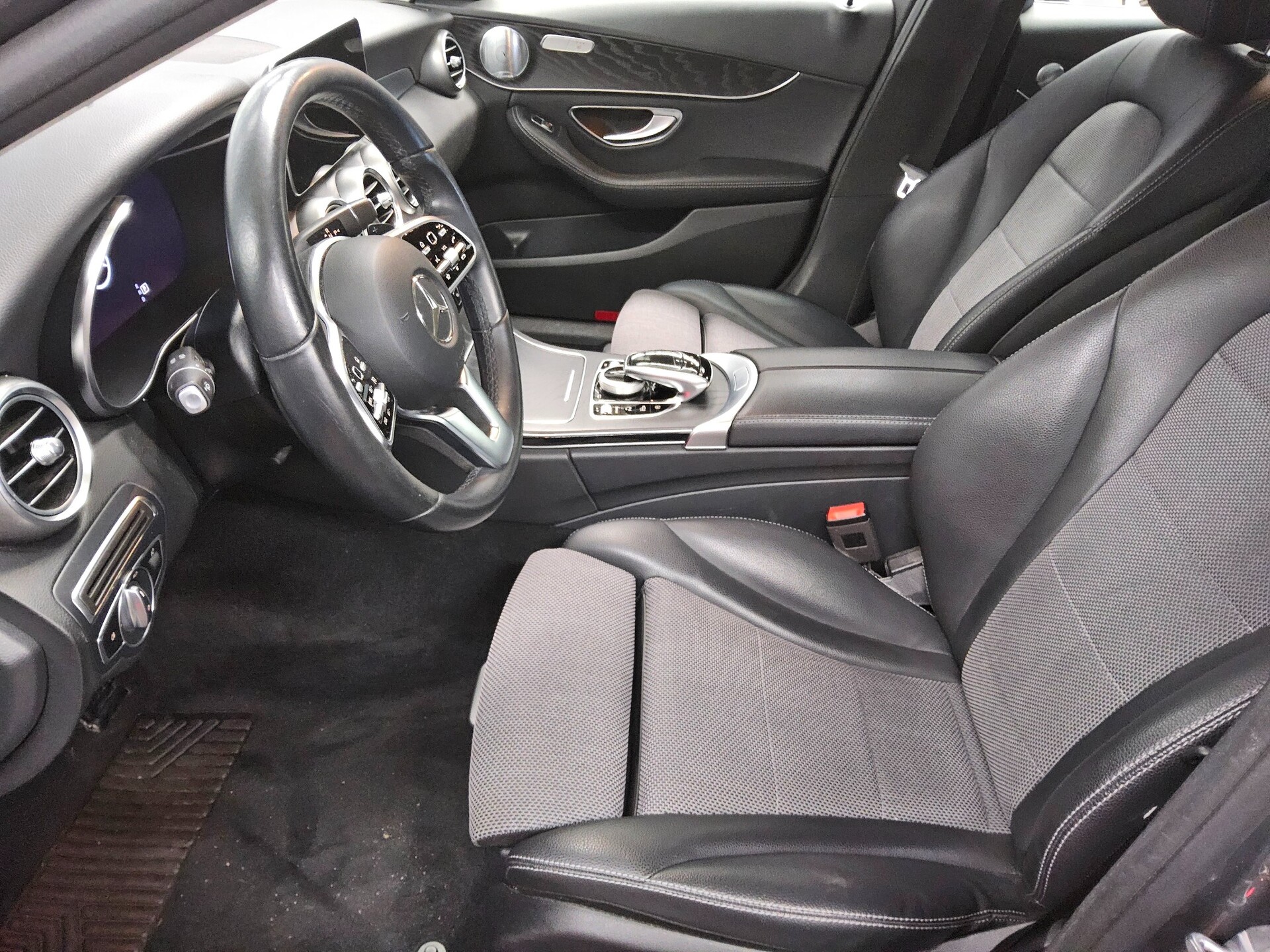 Mercedes-Benz C 220 T d Avantgarde Navi Widescreen Burmester 9