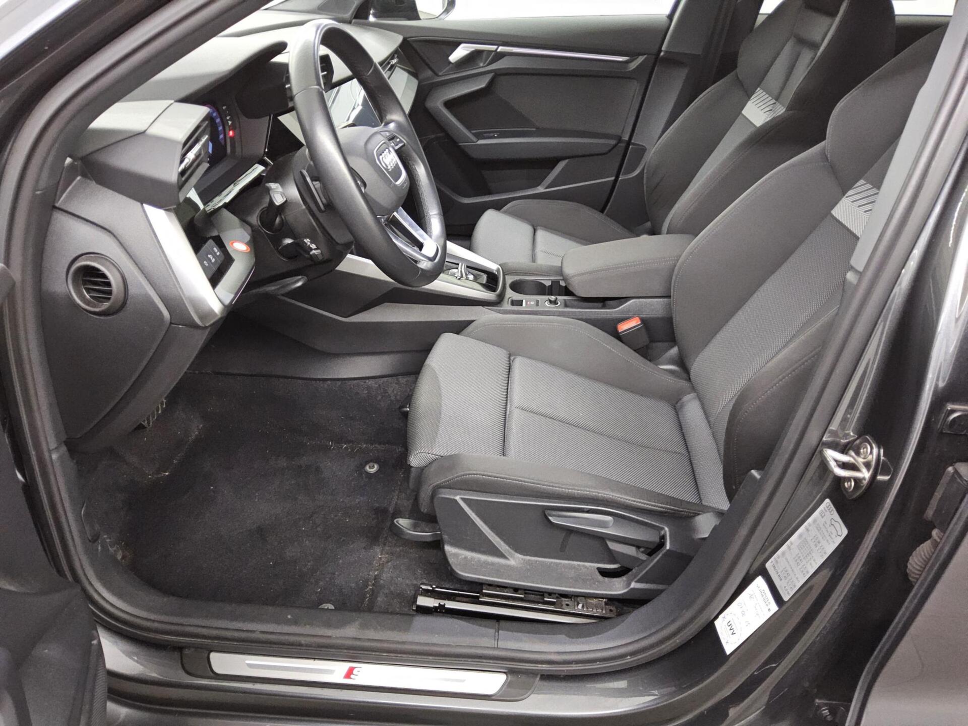 Audi A3 Sportback 35 TDI S-Line Navi LED vc ACC PDC 9