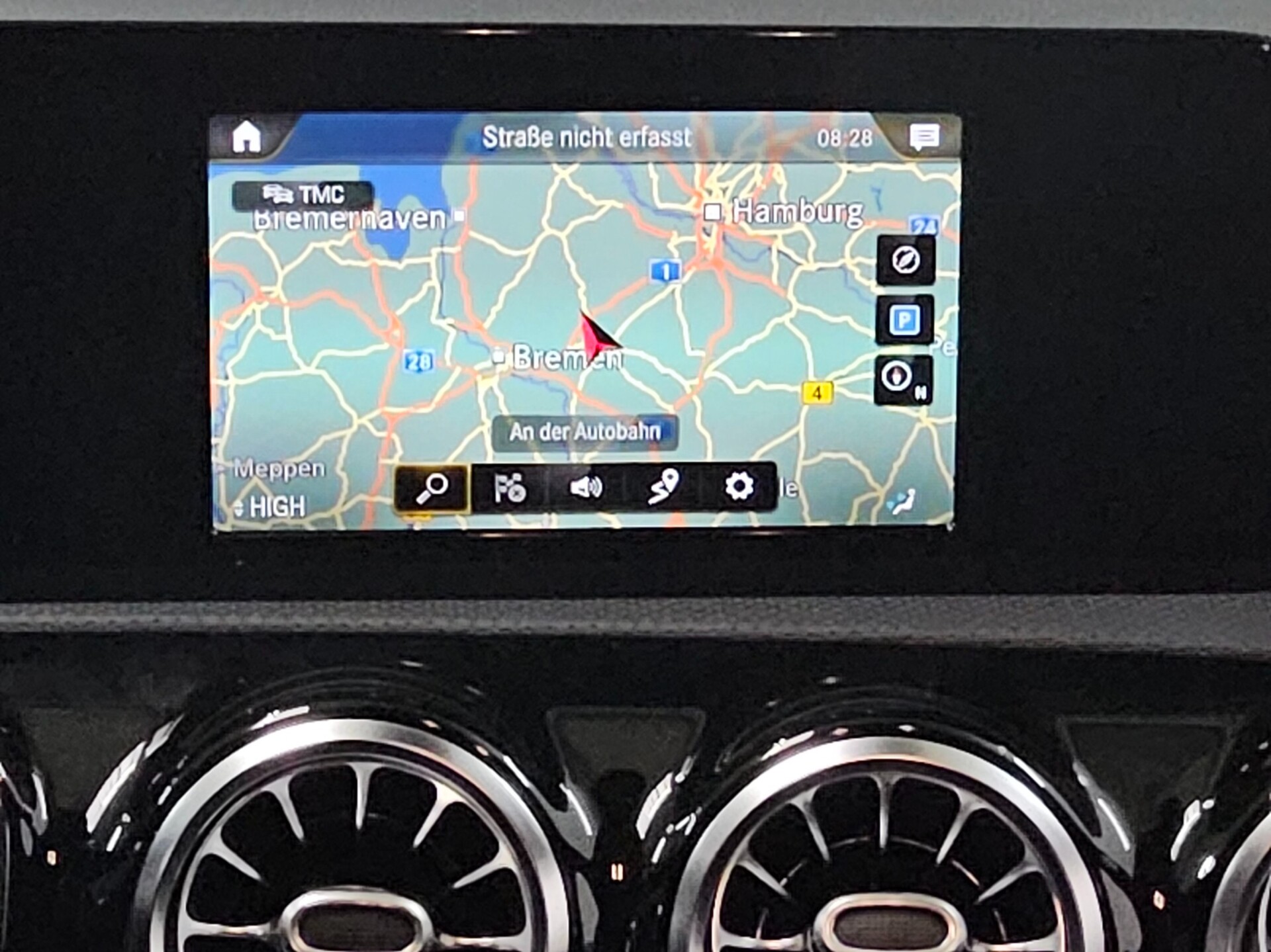 Mercedes-Benz CLA 250 Shooting Brake e AMG-Line Navi LED MBUX 7