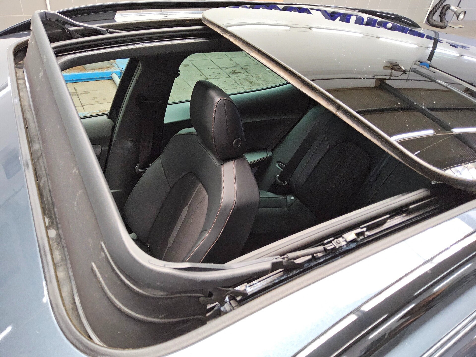 Cupra Formentor 2.0 TDI 4Drive Navi LED vc Pano RfK 12