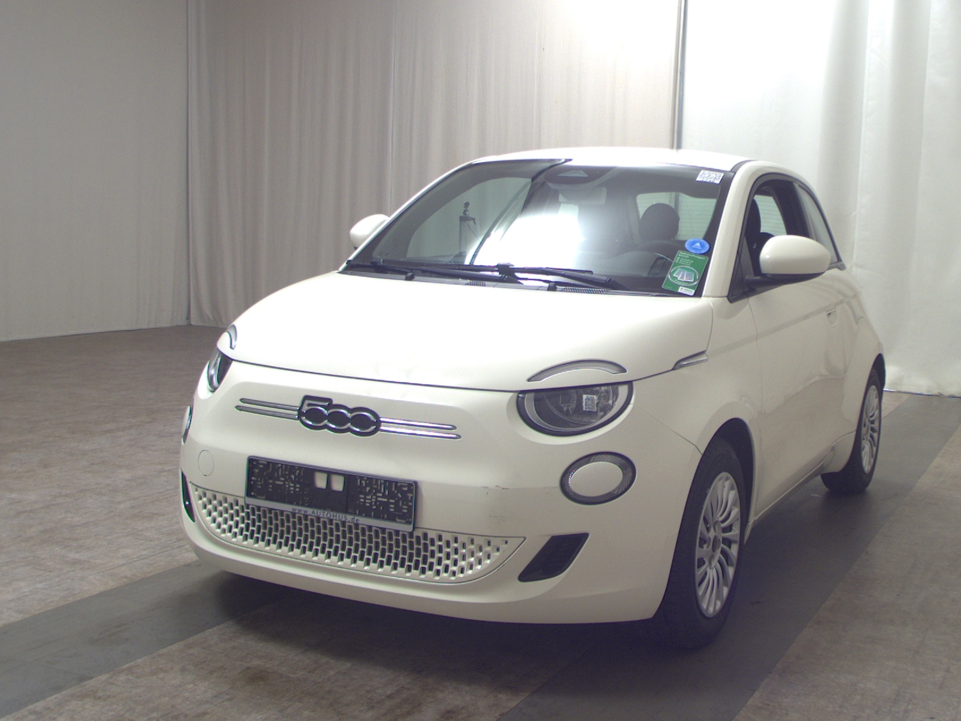 Fiat 500e Base 42kWh Bluetooth MFL DAB+ 2