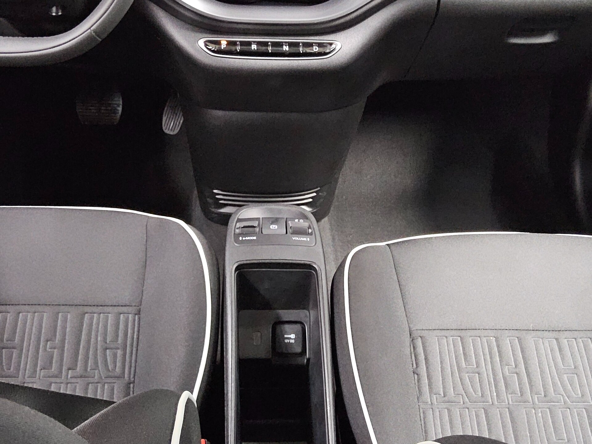 Fiat 500e Base 42kWh Bluetooth MFL DAB+ 6