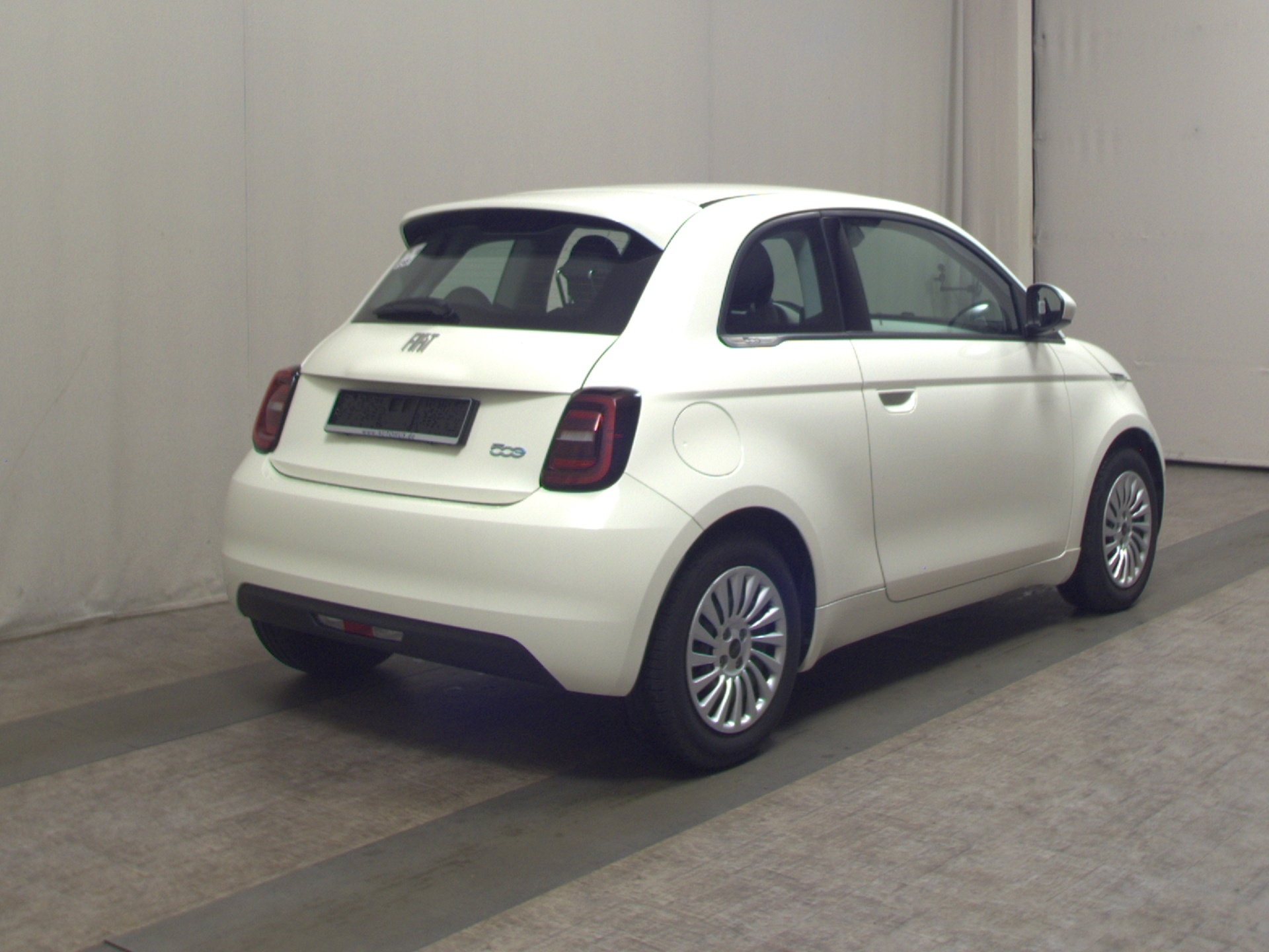 Fiat 500e Base 42kWh Bluetooth MFL DAB+ 4