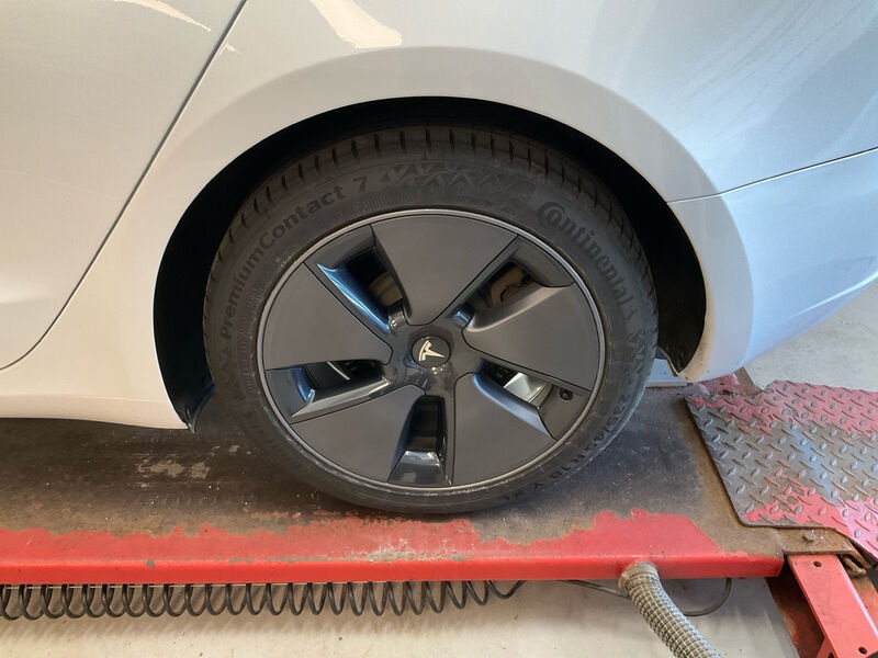 Tesla Model 3 Leder Navi LED 12