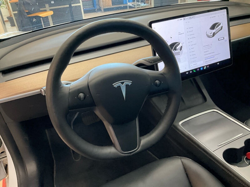 Tesla Model 3 Leder Navi LED 8