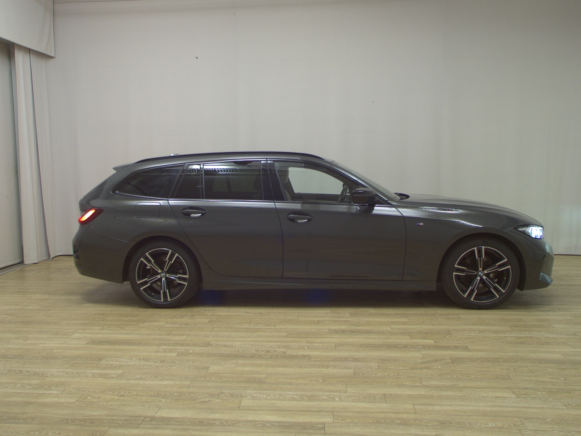 BMW 320dA Touring M-Sport Leder Navi LED Curved LC