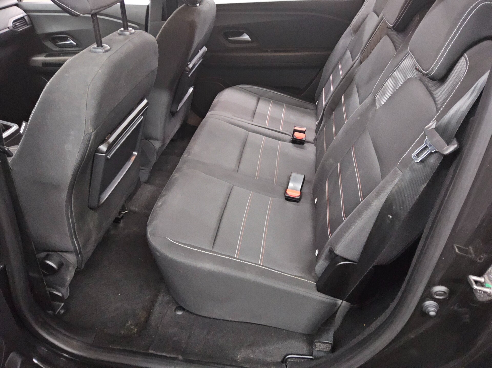 Dacia Jogger 1.0 TCe 7-Sitze Navi LED Shz RFK 12