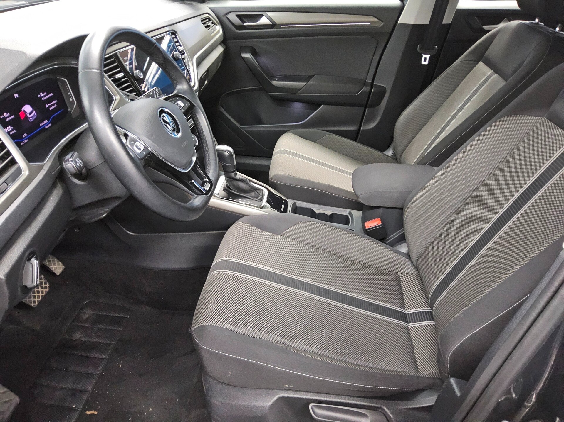 Volkswagen T-Roc 2.0 TDI Style Navi LED AID RfK Shz PDC 9