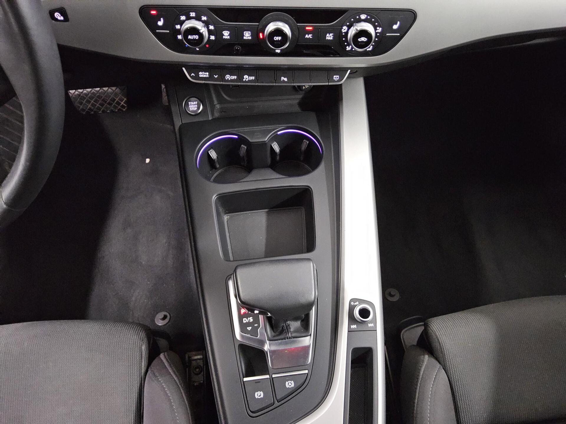 Audi A4 Avant 40 TDI advanced Navi+ LED vc Shz PDC 6