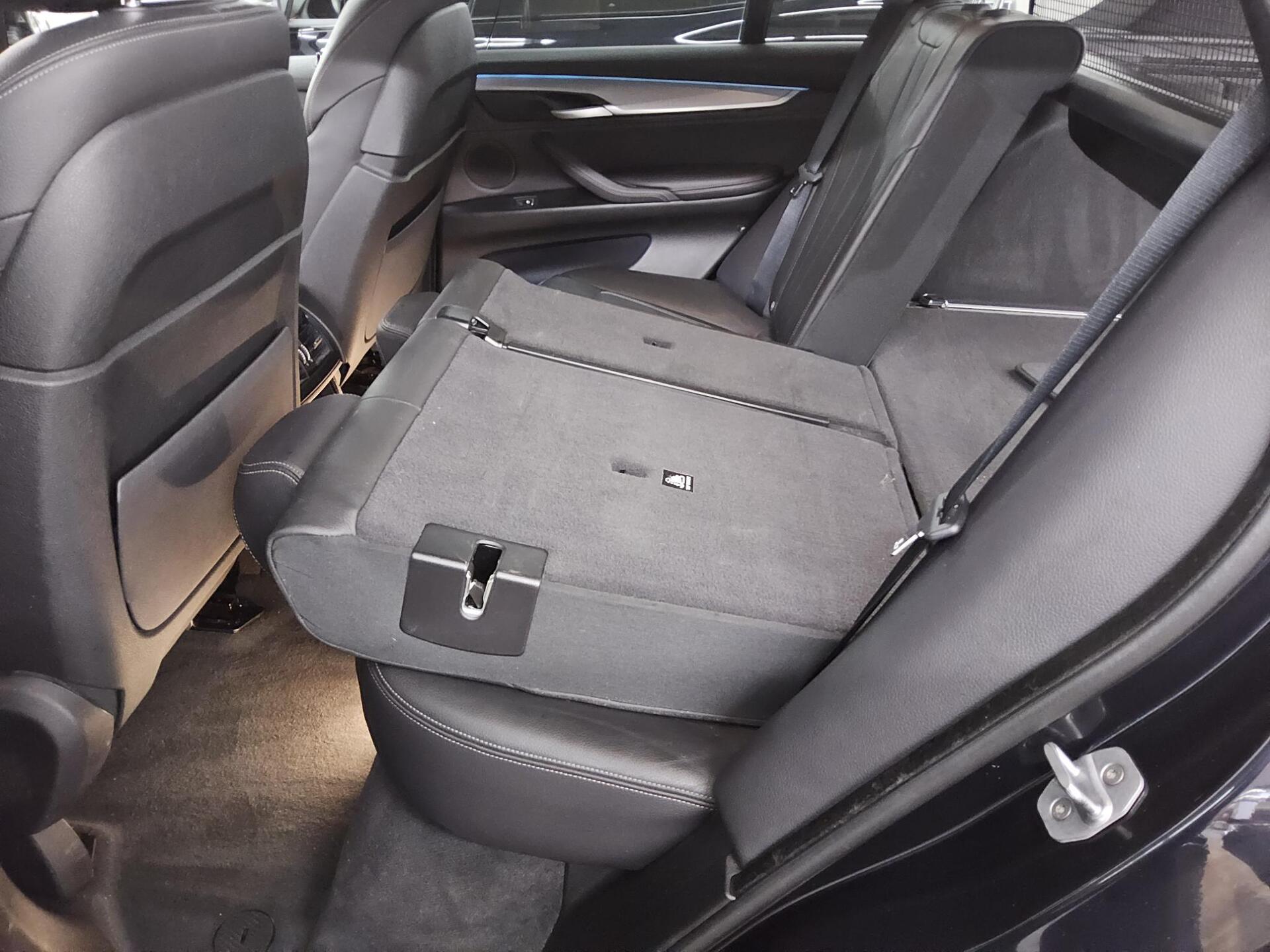 BMW X5 xDrive30d M-Sport Leder Navi LED HuD HiFi AHK 12