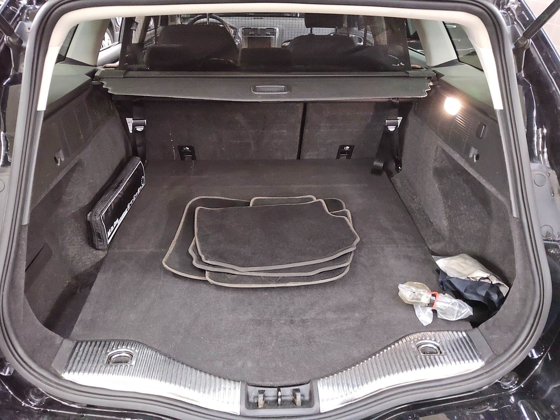 Ford Mondeo Turnier 2.0 EB Titanium Navi LED RFK AHK 11