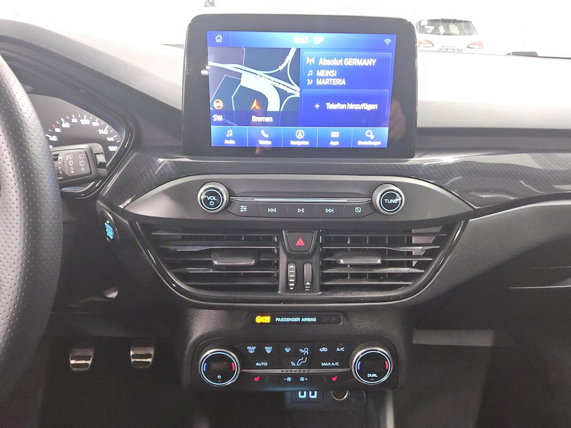 Ford Focus Turnier 2.0 EB ST-Line Navi LED RfK AHK 7