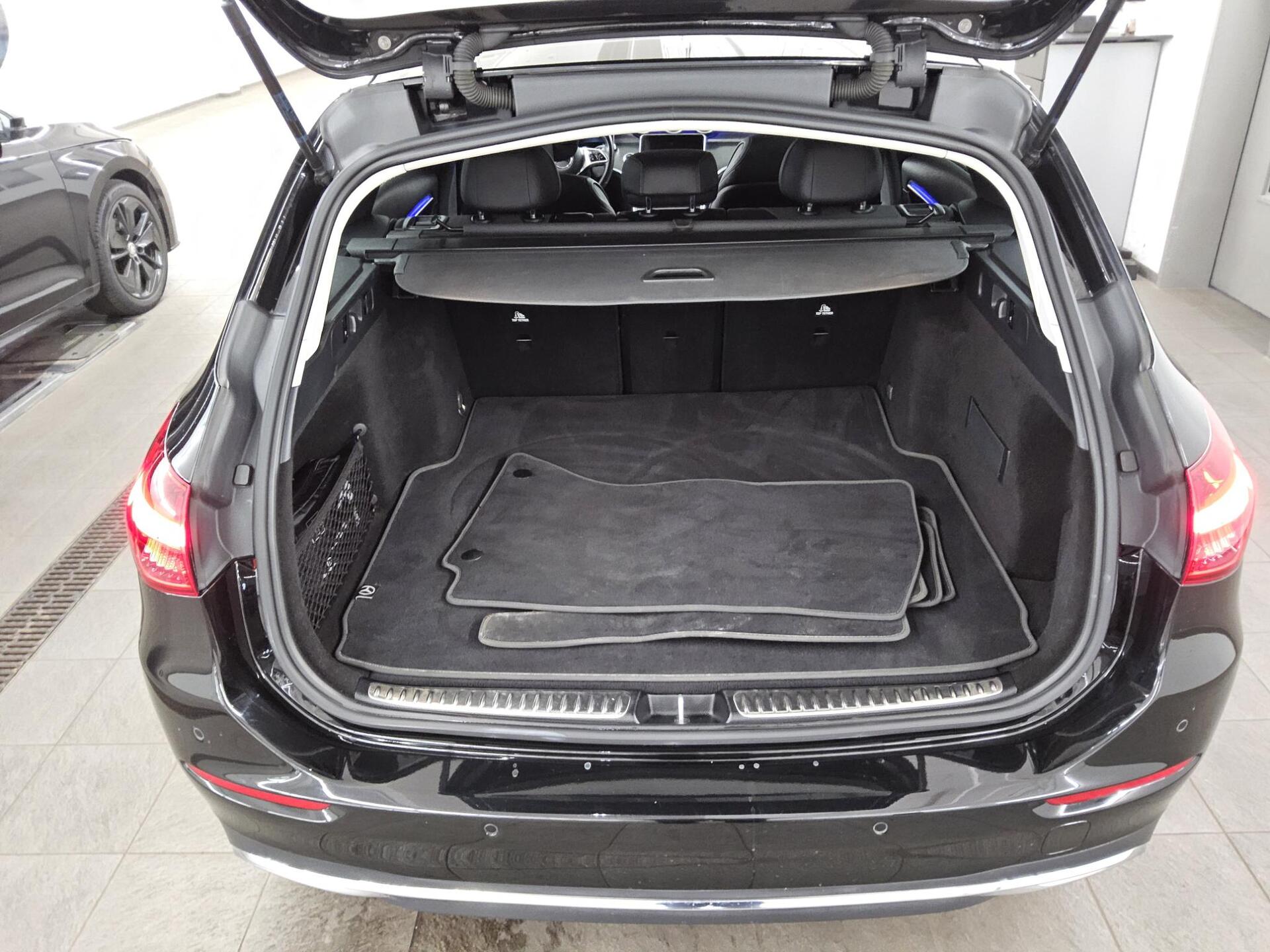 Mercedes-Benz C 220 T d Avantgarde T-Leder Navi LED MBUX RfK 12