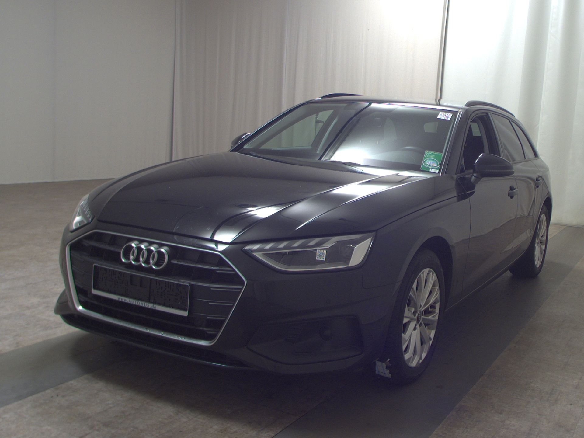 Audi A4 Avant 35 TDI Navi LED Sportsitze PDC Shz 2