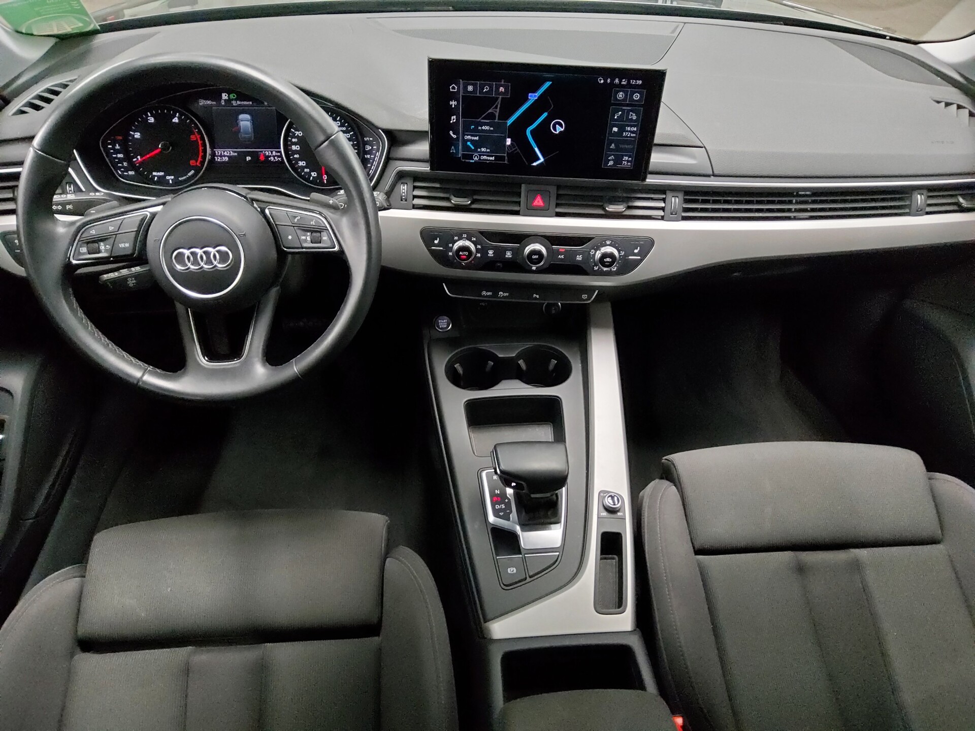 Audi A4 Avant 35 TDI Navi LED Sportsitze PDC Shz 5