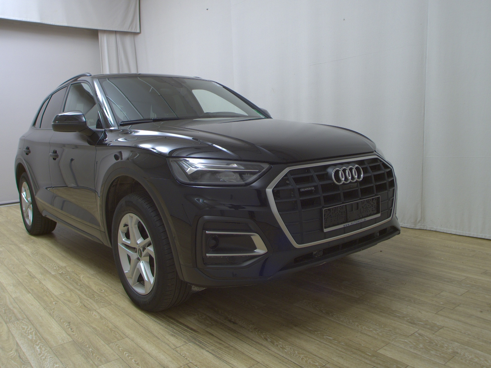 Audi Q5 50 TFSI e Qu. Navi LED vc HuD ACC Shz PDC 3