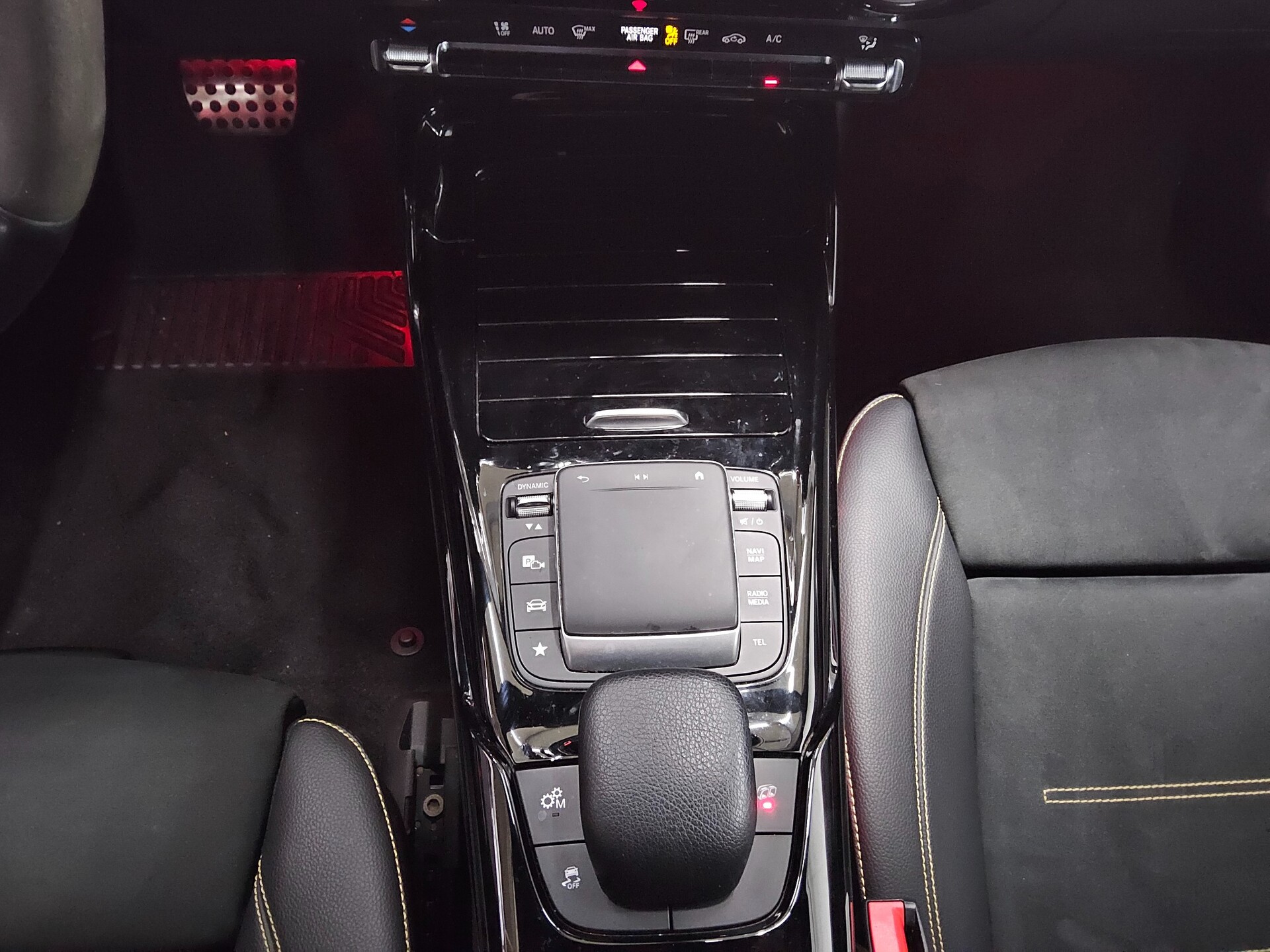 Mercedes-Benz CLA 45 AMG S 4M Performance+ Night Navi LED Pano 6