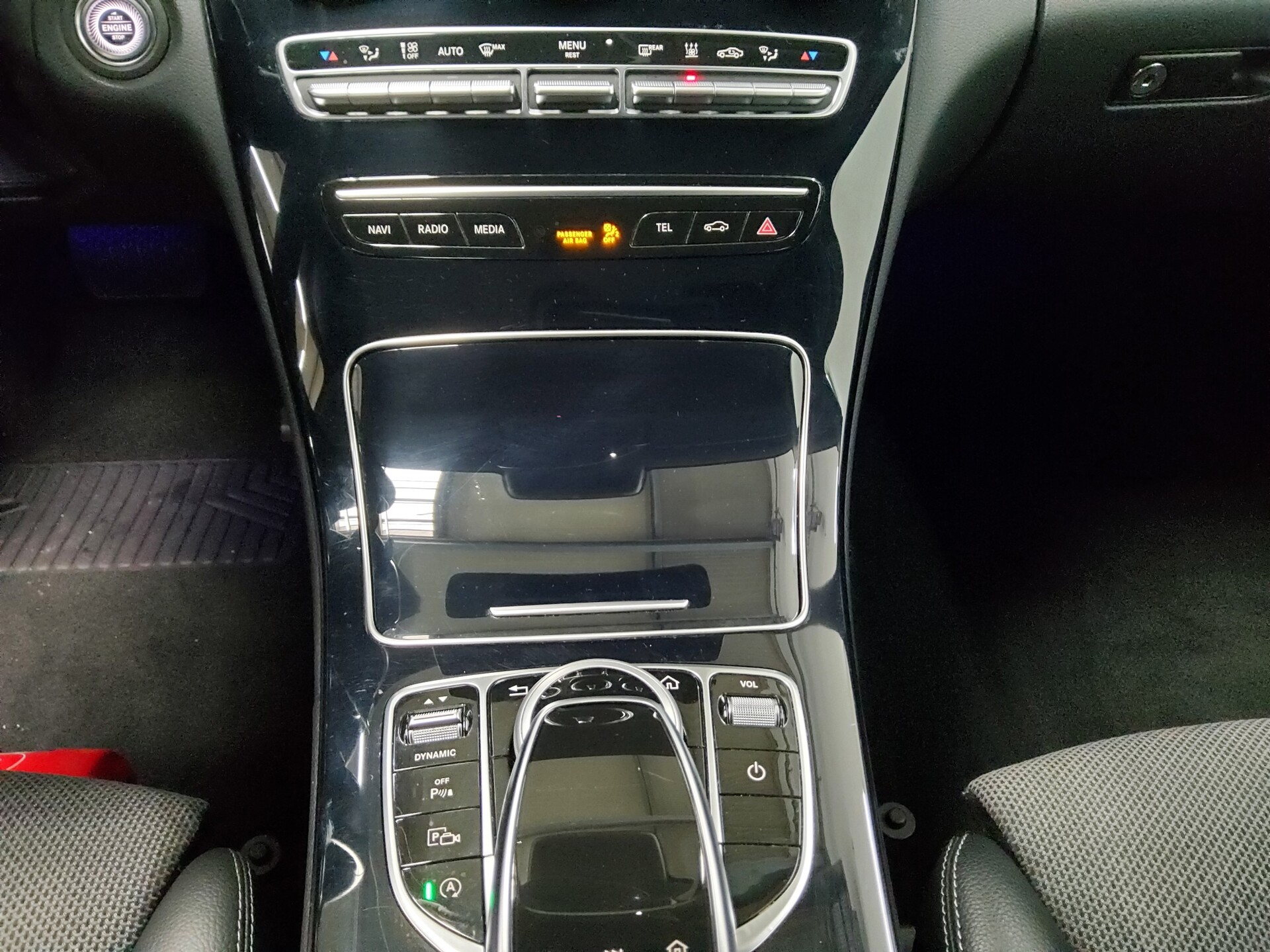 Mercedes-Benz C 220 d Avantgarde Navi Multibeam RFK StHzg Shz 6