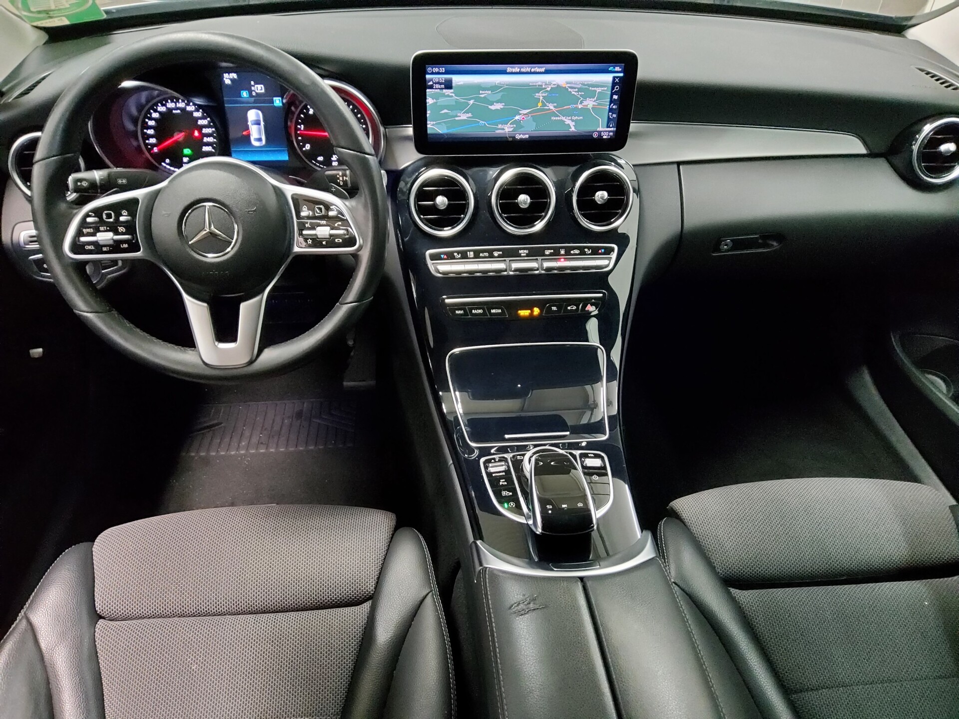 Mercedes-Benz C 220 d Avantgarde Navi Multibeam RFK StHzg Shz 5