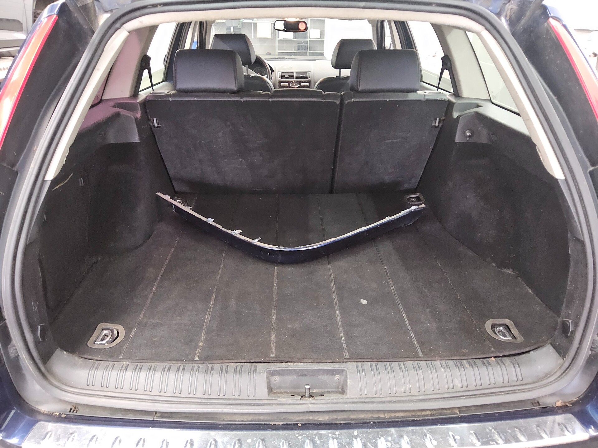 Ford Mondeo Turnier 2.0 TDCi Ghia Leder Navi AHK GSD 11