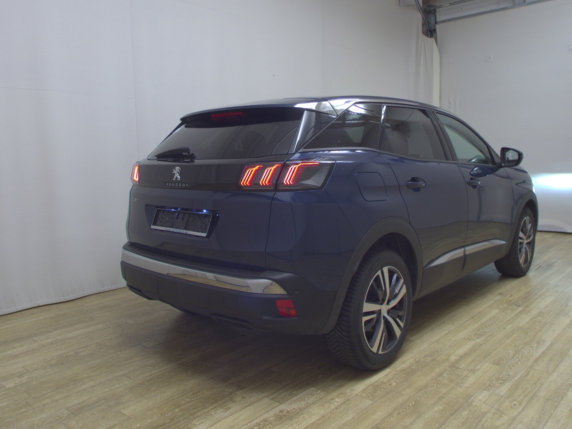 Peugeot 3008 1.2 PureTech Allure Navi LED DigiTacho RFK 4