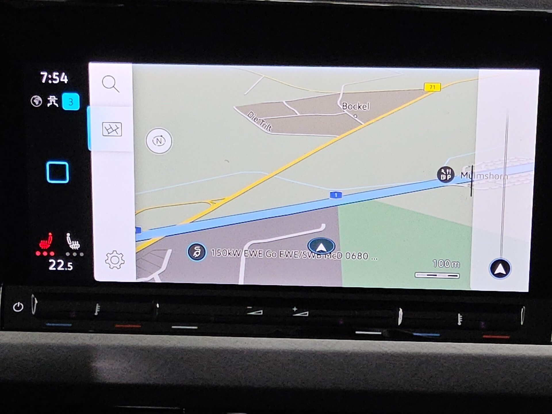 Volkswagen Golf-8 Var. 2.0 TDI Life Navi LED DC ACC PDC Shz 7